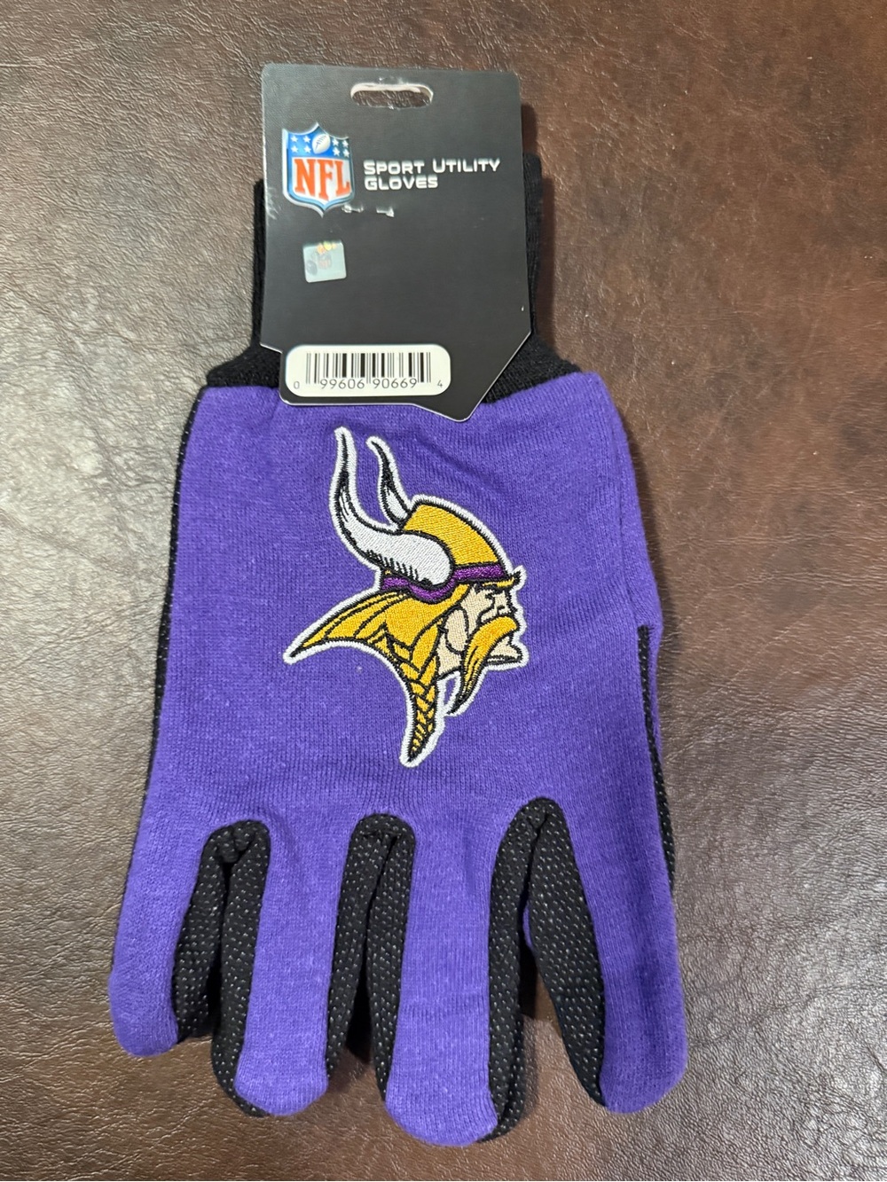 NFL Minnesota Vikings Purple and Black Utility Gloves with Team Logo